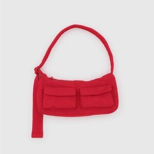 BAGGU: Candy Apple Red Cargo Shoulder Bag🍎
